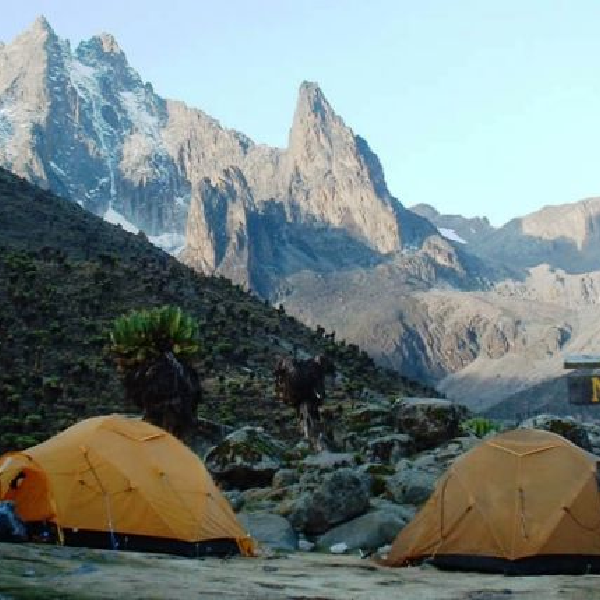 5 DAYS MOUNT KENYA CLIMBING: NARUMORU ROUTE